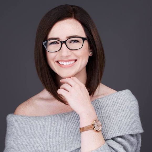 Meet your Posher, Corinne - Picture 1 of 1